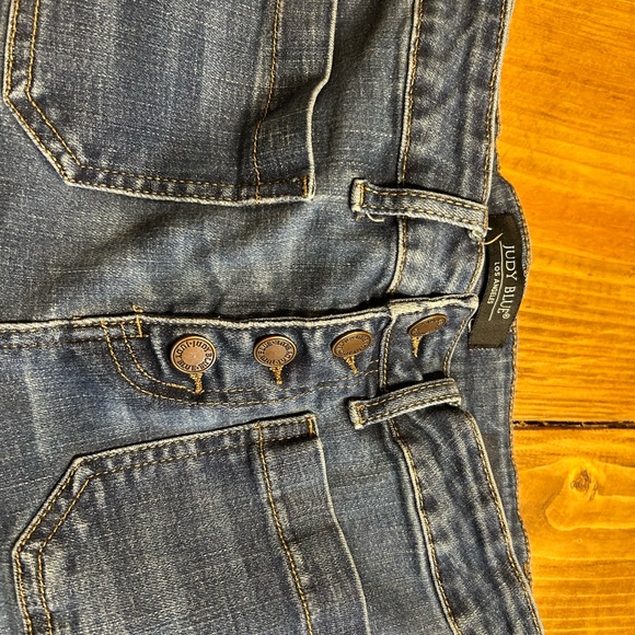 Judy Blue High Rise Blue Jeans with Modern Wash Button Fly Size 9/29 - Picture 5 of 8